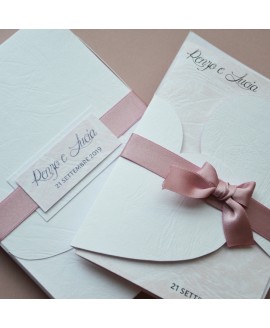 EMBRACE OF HEART - Partecipazione Matrimonio EMBRACE OF HEART - Partecipazione Matrimonio